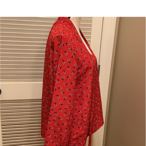 Draper James Lipstick Tie Neck Blouse in Lipstick Red Floral, Size XSmall - Picture 8 of 16
